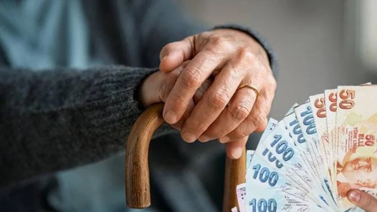 Emeklilik haklarını son anda mağdur olan binlerce vatandaş için kritik müjde duyuruldu; Hazırlanan kademeli emeklilik yol haritası nihayet netleşti